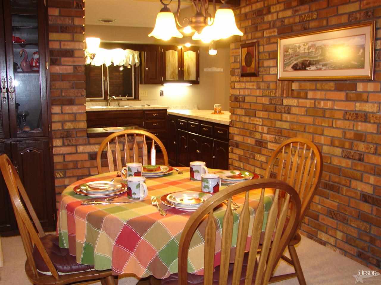 5204 Hamilton Road Yoder, IN 46798 - Photo 9 of 30