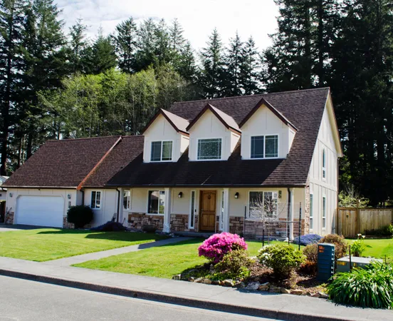 $675,000 | 970 Helen Lane, Brookings, OR 97415