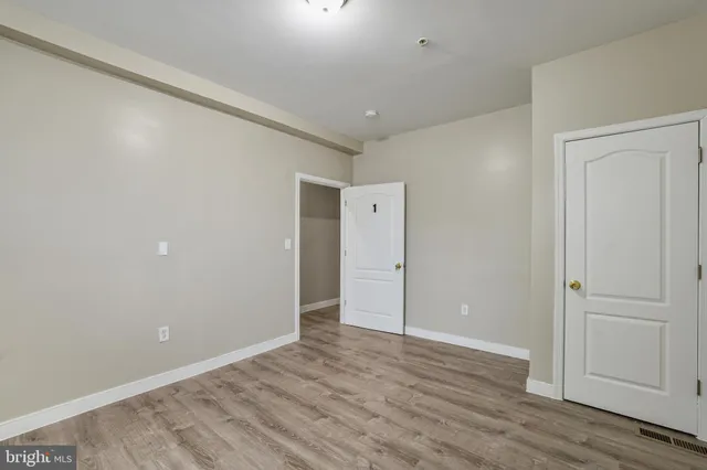 $1,200,000 | 302 V Street Northeast, Washington, DC 20002