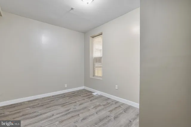 $1,200,000 | 302 V Street Northeast, Washington, DC 20002