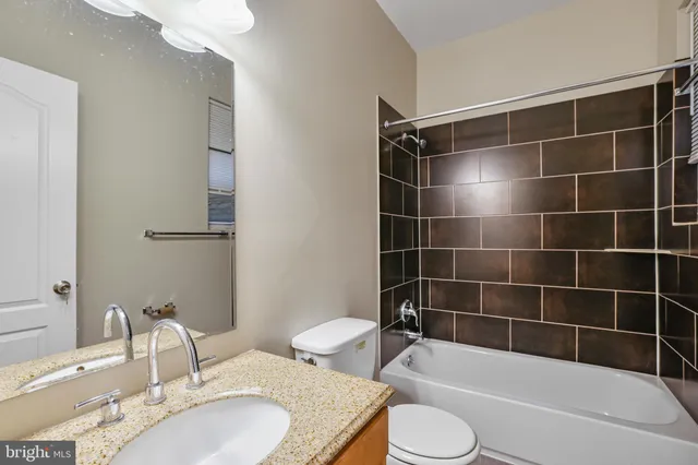 $1,200,000 | 302 V Street Northeast, Washington, DC 20002