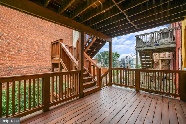 $1,200,000 | 302 V Street Northeast, Washington, DC 20002