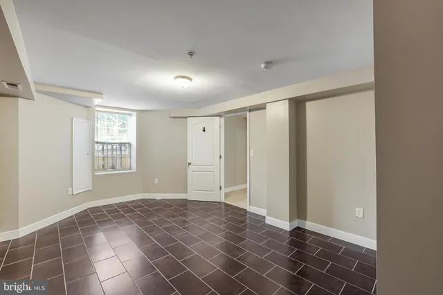 $1,200,000 | 302 V Street Northeast, Washington, DC 20002