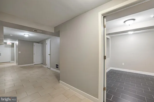 $1,200,000 | 302 V Street Northeast, Washington, DC 20002