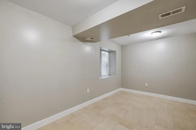 $1,200,000 | 302 V Street Northeast, Washington, DC 20002