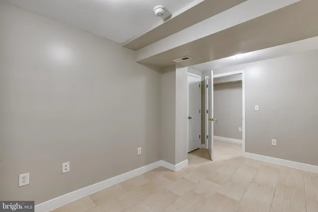 $1,200,000 | 302 V Street Northeast, Washington, DC 20002