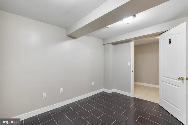 $1,200,000 | 302 V Street Northeast, Washington, DC 20002