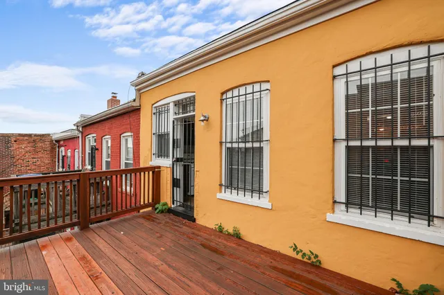 $1,200,000 | 302 V Street Northeast, Washington, DC 20002