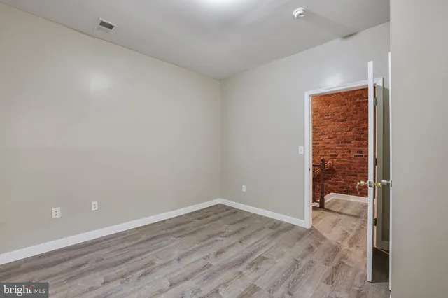 $1,200,000 | 302 V Street Northeast, Washington, DC 20002