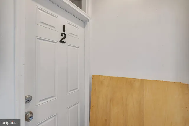 $1,200,000 | 302 V Street Northeast, Washington, DC 20002