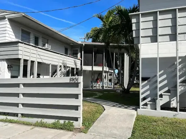 $1,750 | 1901 Hyde Park Street, Unit G, Sarasota, FL 34239