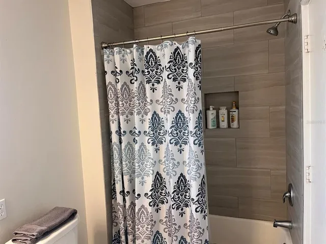 $1,850 | 1901 Hyde Park Street, Unit G, Sarasota, FL 34239