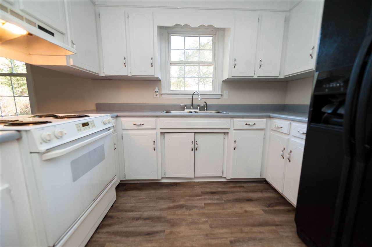 653 Berry Shoals Road Duncan, SC 29334 - Photo 5 of 25