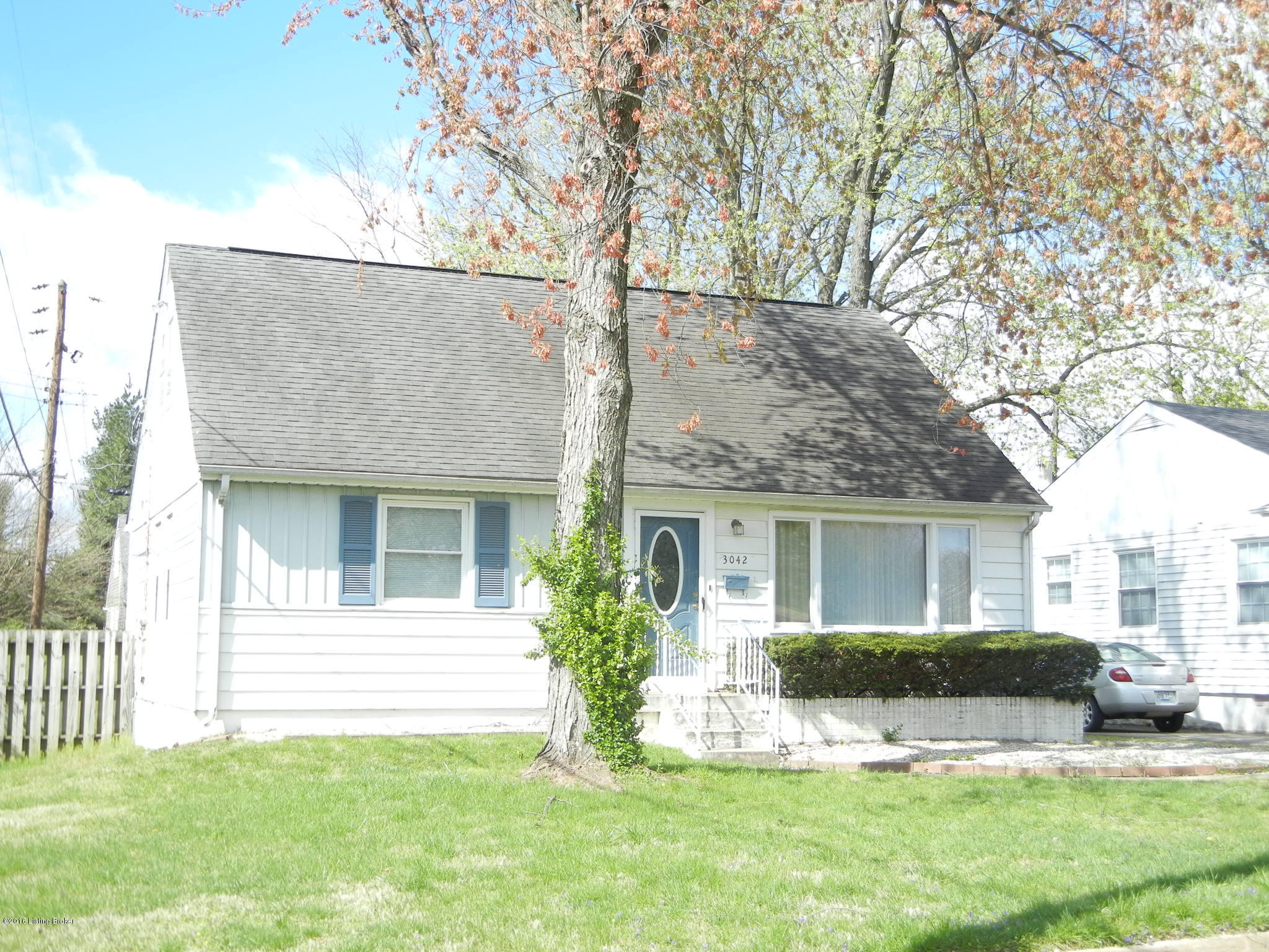 3042 Hendon Road Louisville, KY 40220 - Photo 13 of 13 Front of Home