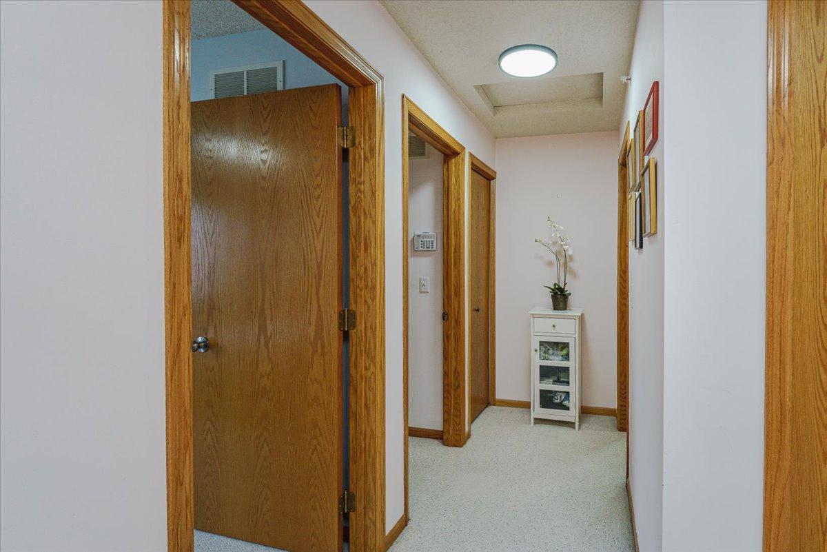 2775 Ranchview Lane North, Unit 4 Plymouth, MN 55447 - Photo 26 of 29