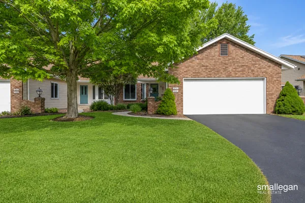 $310,000 | 4213 Redbush Drive Southwest, Unit 3, Grandville, MI 49418