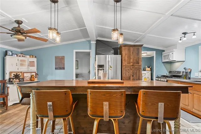 $249,999 | 5044 Highway 421, Madison, IN 47250