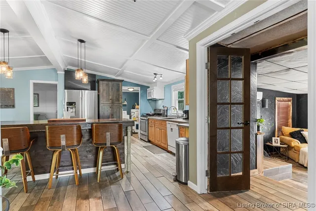 $249,999 | 5044 Highway 421, Madison, IN 47250