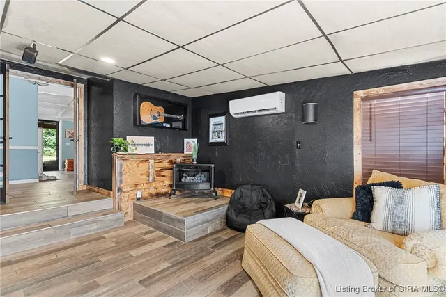 $249,999 | 5044 Highway 421, Madison, IN 47250