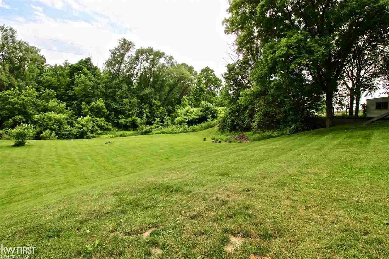 11163 West Mount Morris Road Flushing, MI 48433 - Photo 52 of 58 21466578-51.JPG