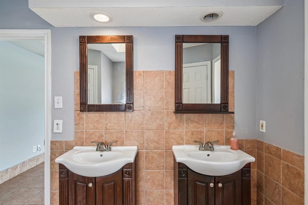 609 Ruth Drive Kennedale, TX 76060 - Photo 28 of 36 Gallery Image 28