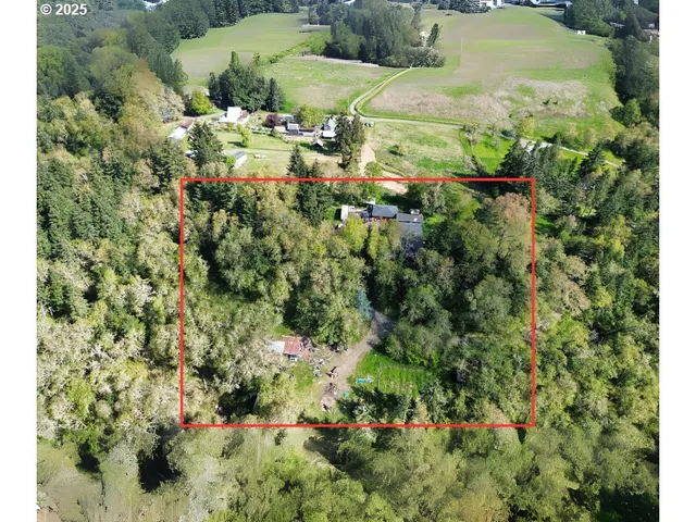 $599,900 | 28500 Ruth Lane, Eugene, OR 97402