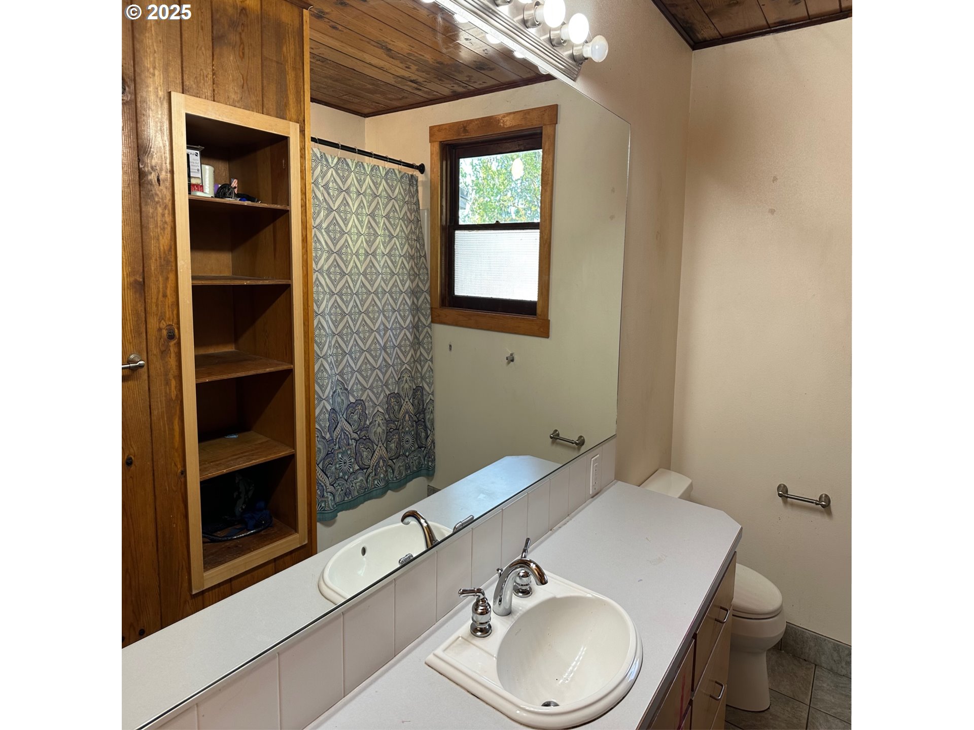 28500 Ruth Lane Eugene, OR 97402 - Photo 5 of 8