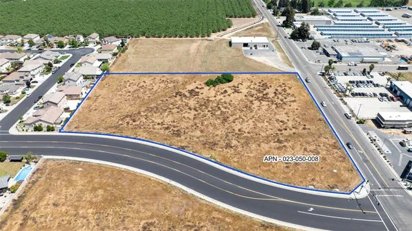 $2,500,000 | 2 Hammett Avenue, Livingston, CA 95334
