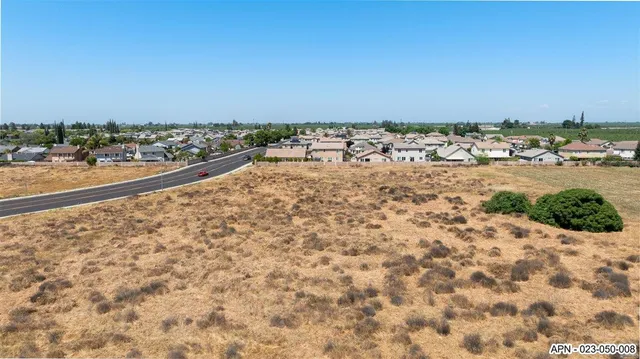$2,500,000 | 2 Hammett Avenue, Livingston, CA 95334