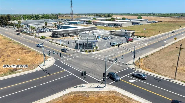 $2,500,000 | 2 Hammett Avenue, Livingston, CA 95334