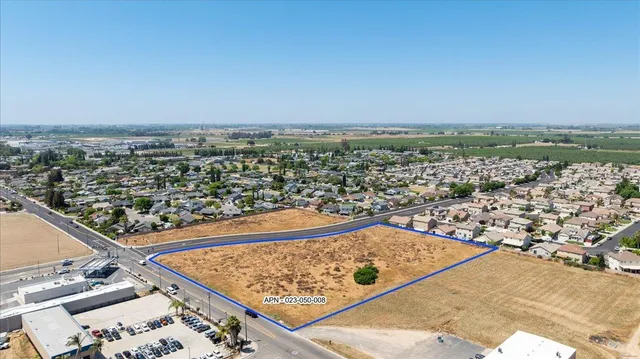 $2,500,000 | 2 Hammett Avenue, Livingston, CA 95334