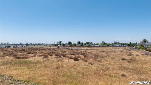 $2,500,000 | 2 Hammett Avenue, Livingston, CA 95334