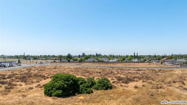 $2,500,000 | 2 Hammett Avenue, Livingston, CA 95334
