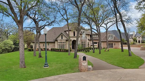 $2,000,000 | 5605 Muirfield Court, Flower Mound, TX 75022