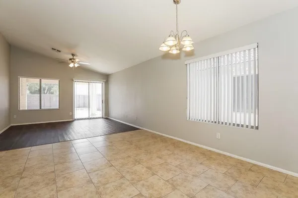 $1,995 | 1069 East Nardini Street, San Tan Valley, AZ 85140