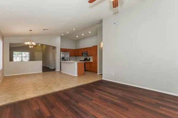 $1,995 | 1069 East Nardini Street, San Tan Valley, AZ 85140