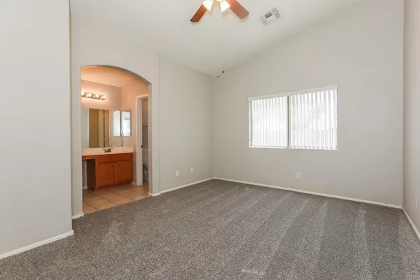 $1,995 | 1069 East Nardini Street, San Tan Valley, AZ 85140