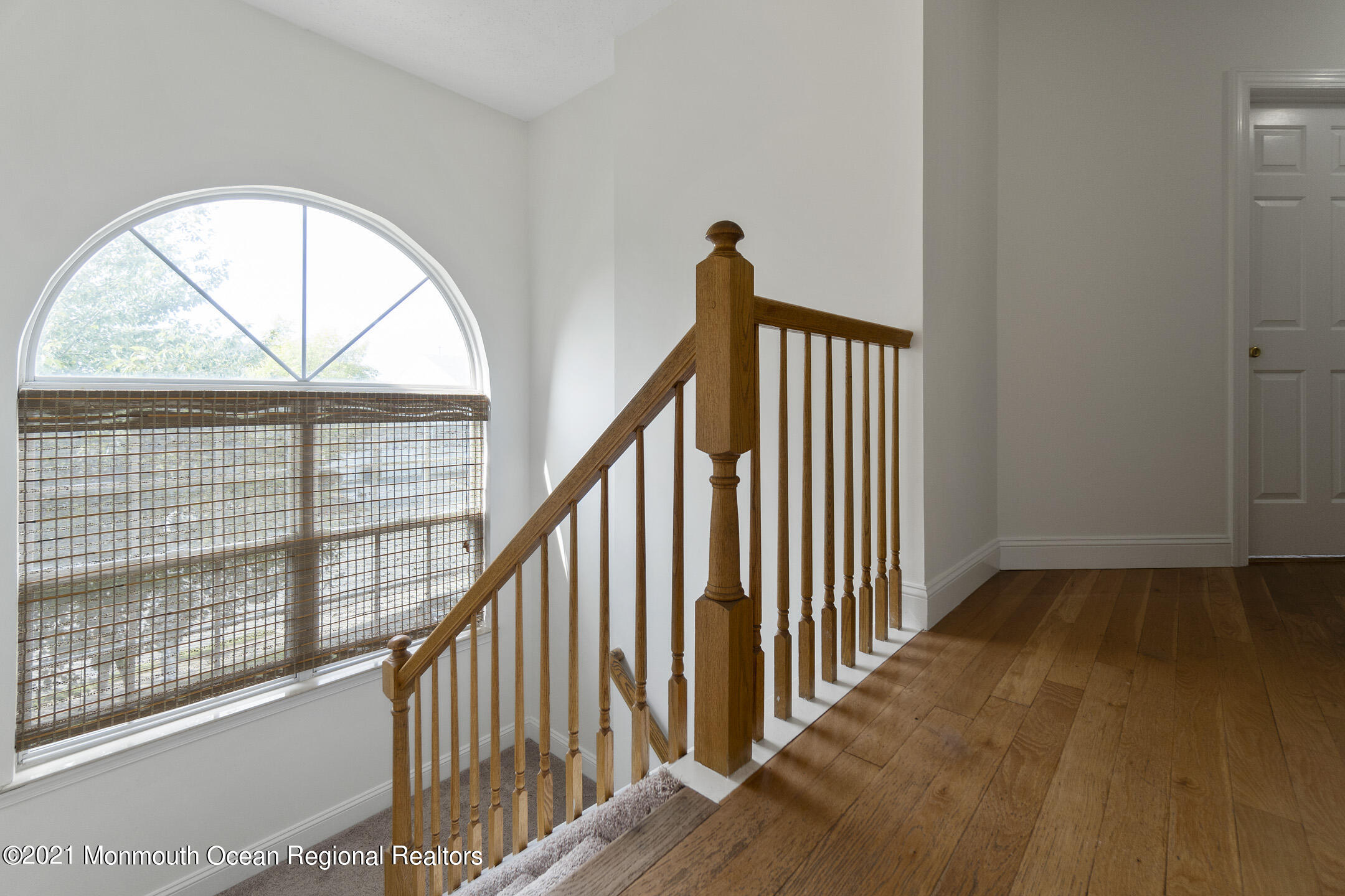 23 Warbler Road Marlboro, NJ 07746 - Photo 9 of 19 second floor landing