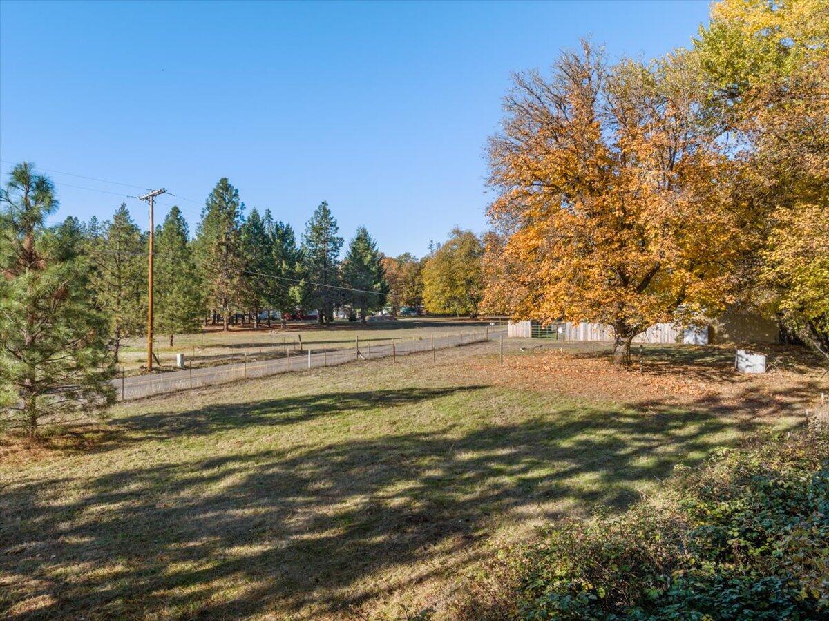 1728 Pine Grove Road Rogue River, OR 97537 - Photo 1 of 23