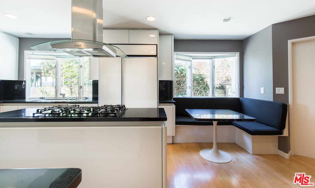 3012 Arrowhead Drive Los Angeles, CA 90068 - Photo 13 of 53 a view of a room with gym equipment