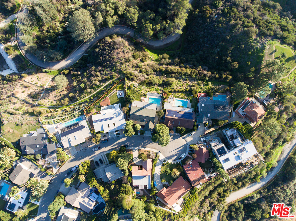 3012 Arrowhead Drive Los Angeles, CA 90068 - Photo 4 of 53 a city view with tall buildings