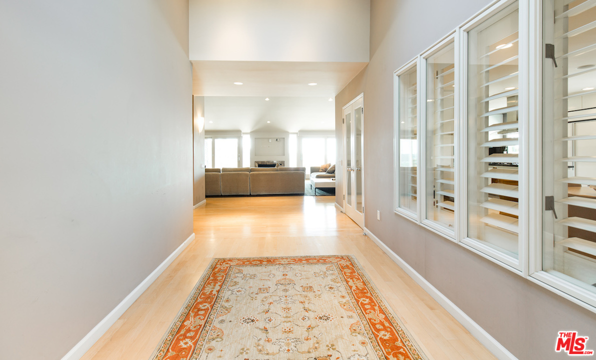 3012 Arrowhead Drive Los Angeles, CA 90068 - Photo 8 of 53 a view of a bathroom with a large window