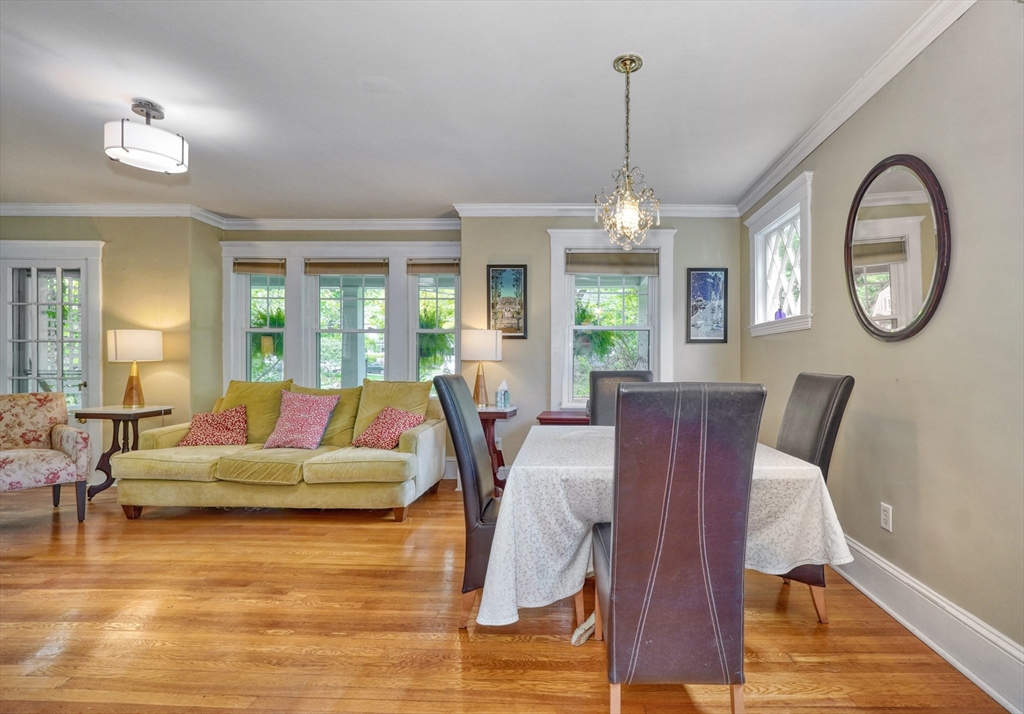 130 Warwick Road Melrose, MA 02176 - Photo 11 of 40 Gallery Image 11
