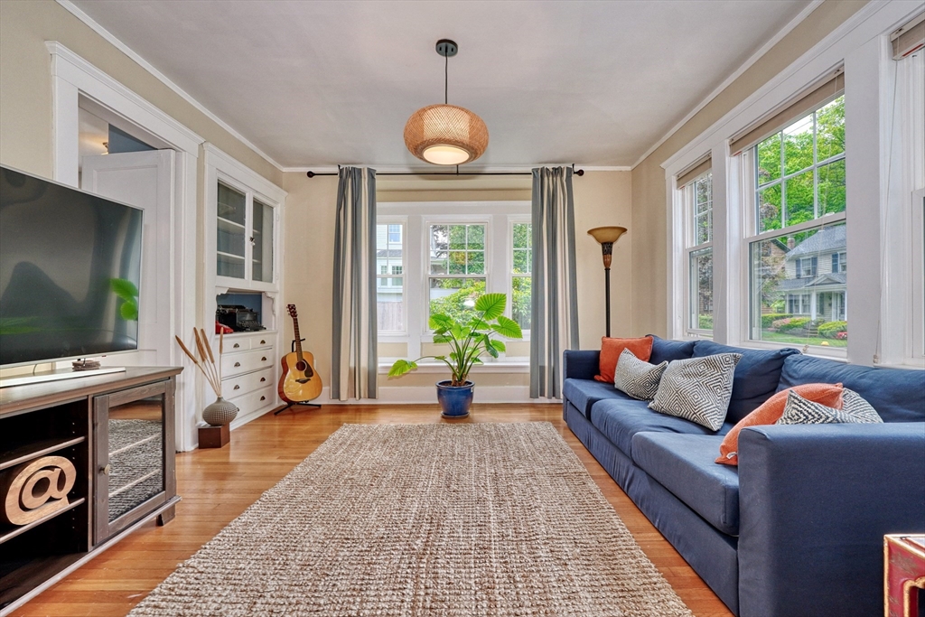 130 Warwick Road Melrose, MA 02176 - Photo 17 of 40 Gallery Image 17