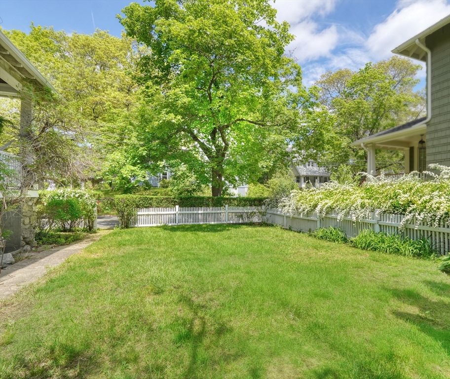 130 Warwick Road Melrose, MA 02176 - Photo 37 of 40 Gallery Image 37