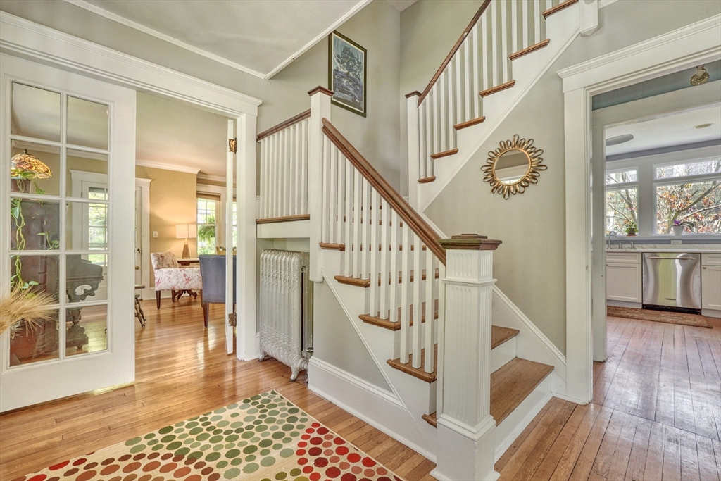 130 Warwick Road Melrose, MA 02176 - Photo 5 of 40 Gallery Image 5