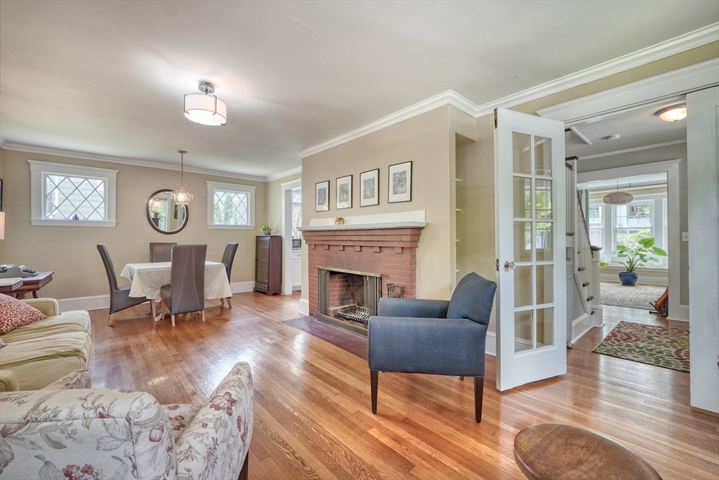 130 Warwick Road Melrose, MA 02176 - Photo 6 of 40 Gallery Image 6
