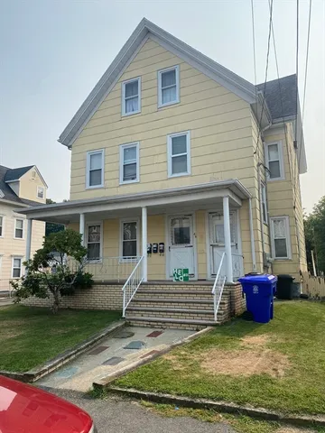 $1,950 | 46 Hodges Avenue, Unit 3, Taunton, MA 02780