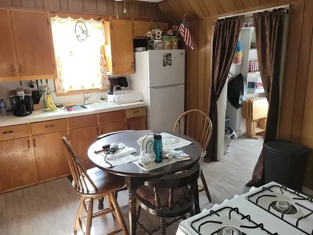 $1,950 | 46 Hodges Avenue, Unit 3, Taunton, MA 02780