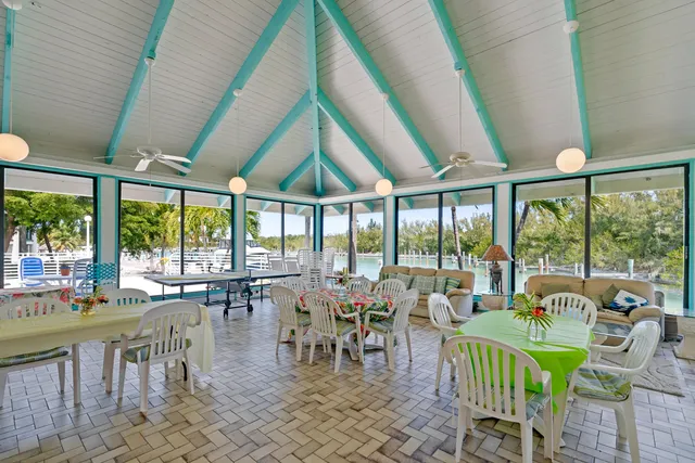 $675,000 | 7101 Gulf Of Mexico Boulevard, Unit 101, Marathon, FL 33050